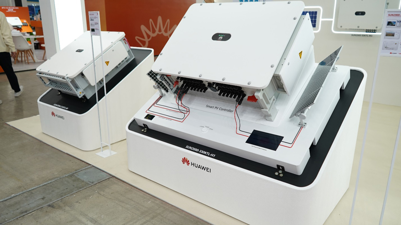 SUN2000 330KTL H1 Smart PV Controller