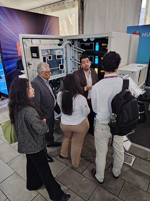 ecosistema de soluciones: inversores y almacenamiento de energía (BESS)