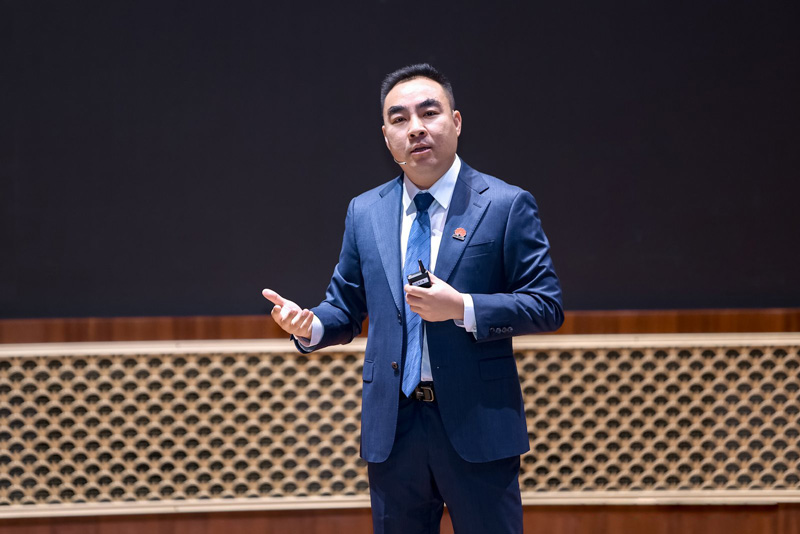 Allen Zeng, President of Technical Service & Operation, Huawei Digital Power