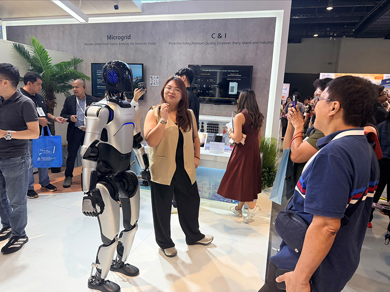Influencer Booth Visits