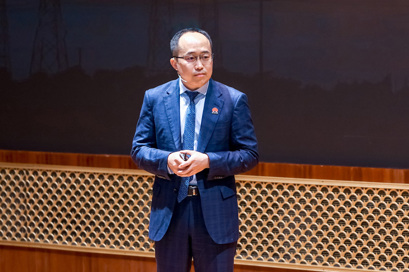 Sun Xiaofeng, President of Smart PV & ESS Marketing and Sales Services, Huawei Digital Power