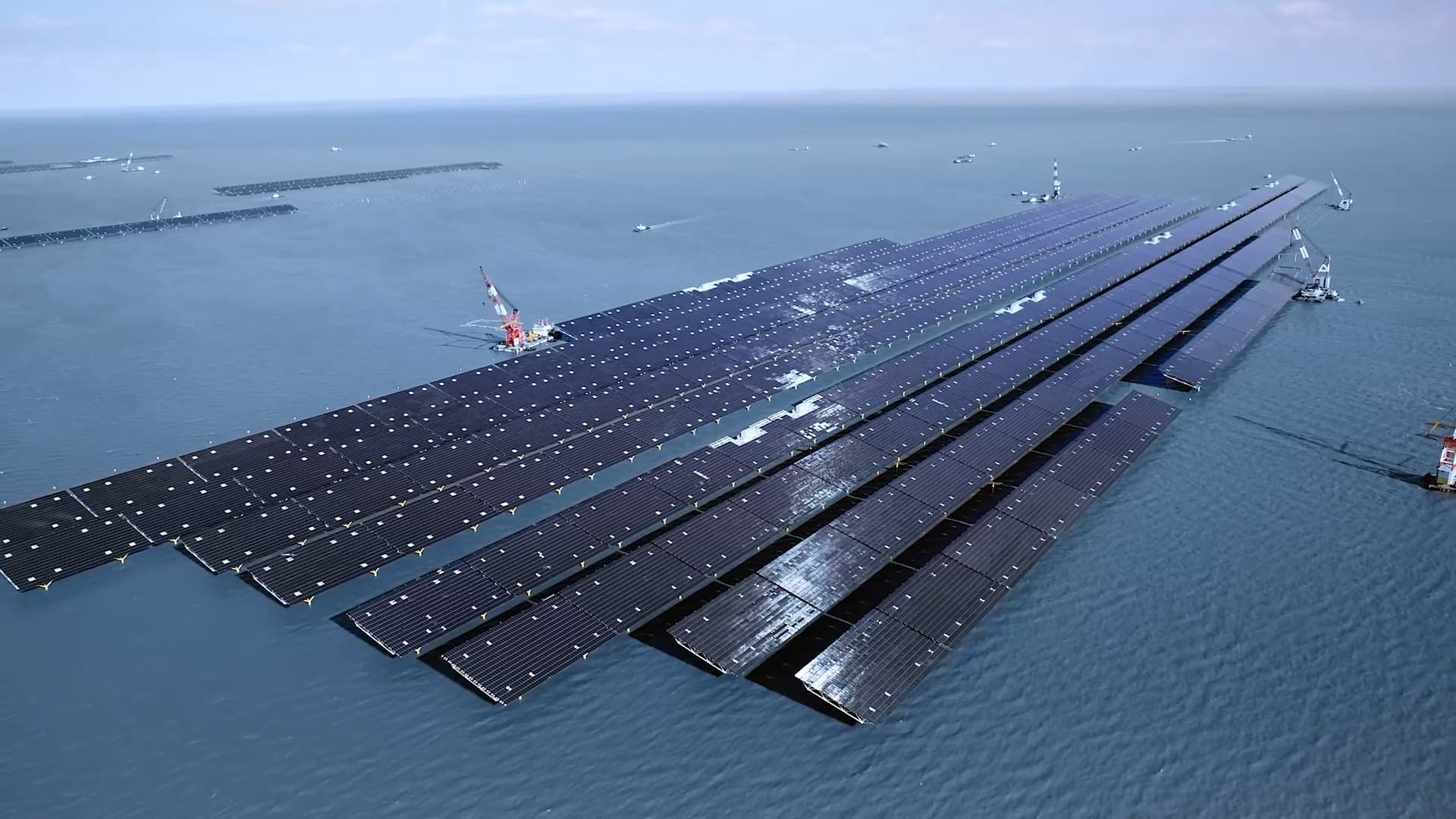 Extreme High Humidity & Salt Spray: How Huawei Inverters Safeguard the World's Largest Offshore Solar Power Plant?