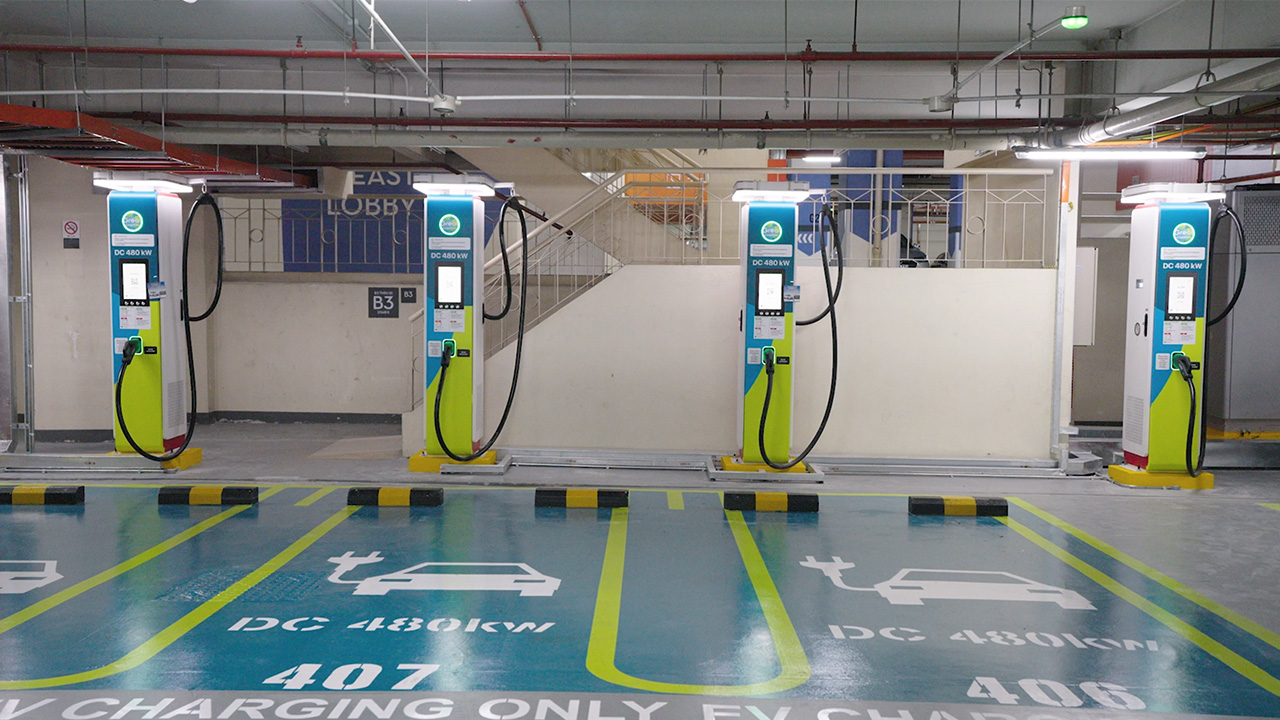 Great World City Ultra fast Charging Station