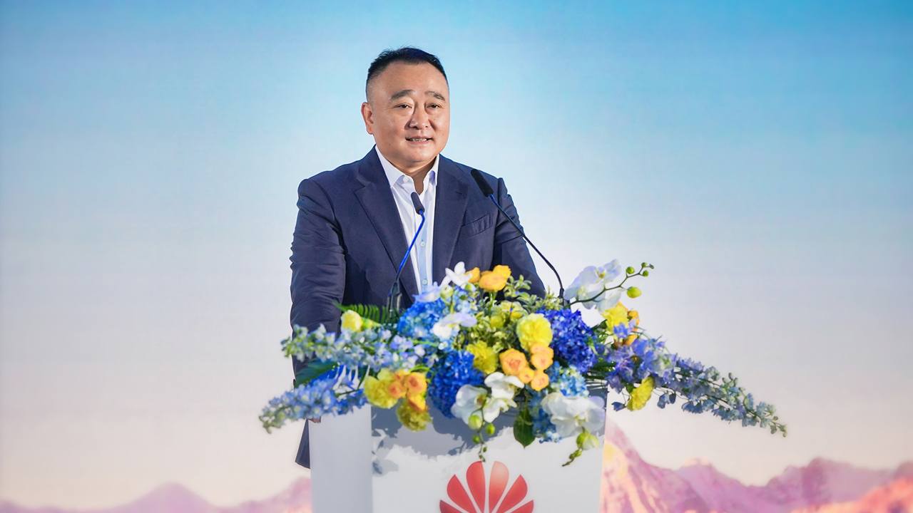 华为周建军：数字技术与能源基建融合，助力运营商迈向能源产消者2.0