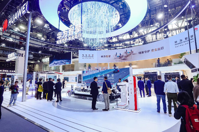 北京车展华为展台