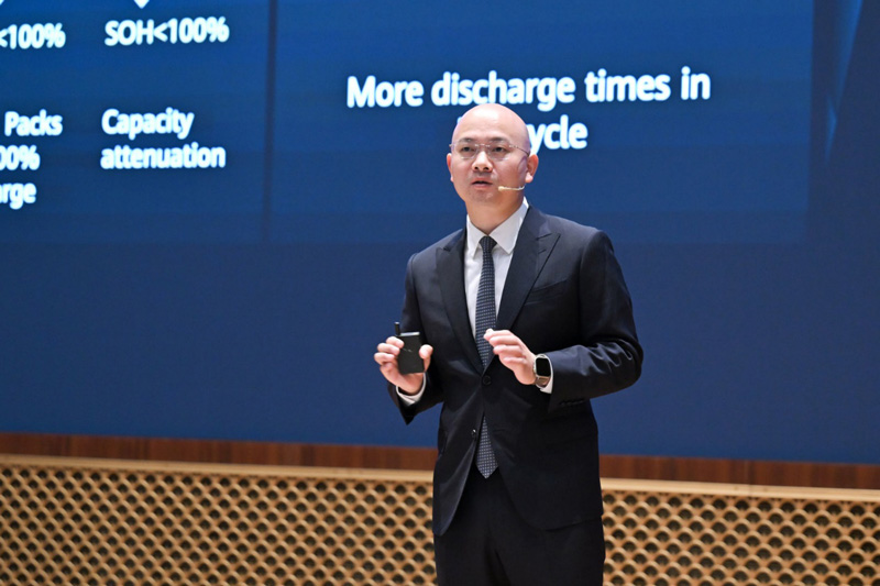 华为数字能源全球户用与工商业拓展部总裁童金禄