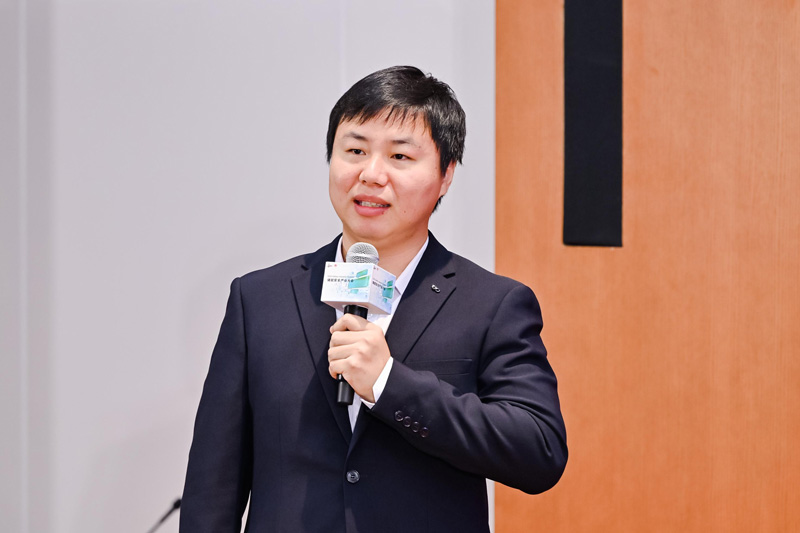 华为数字能源电站构网型储能产品总监 朱军