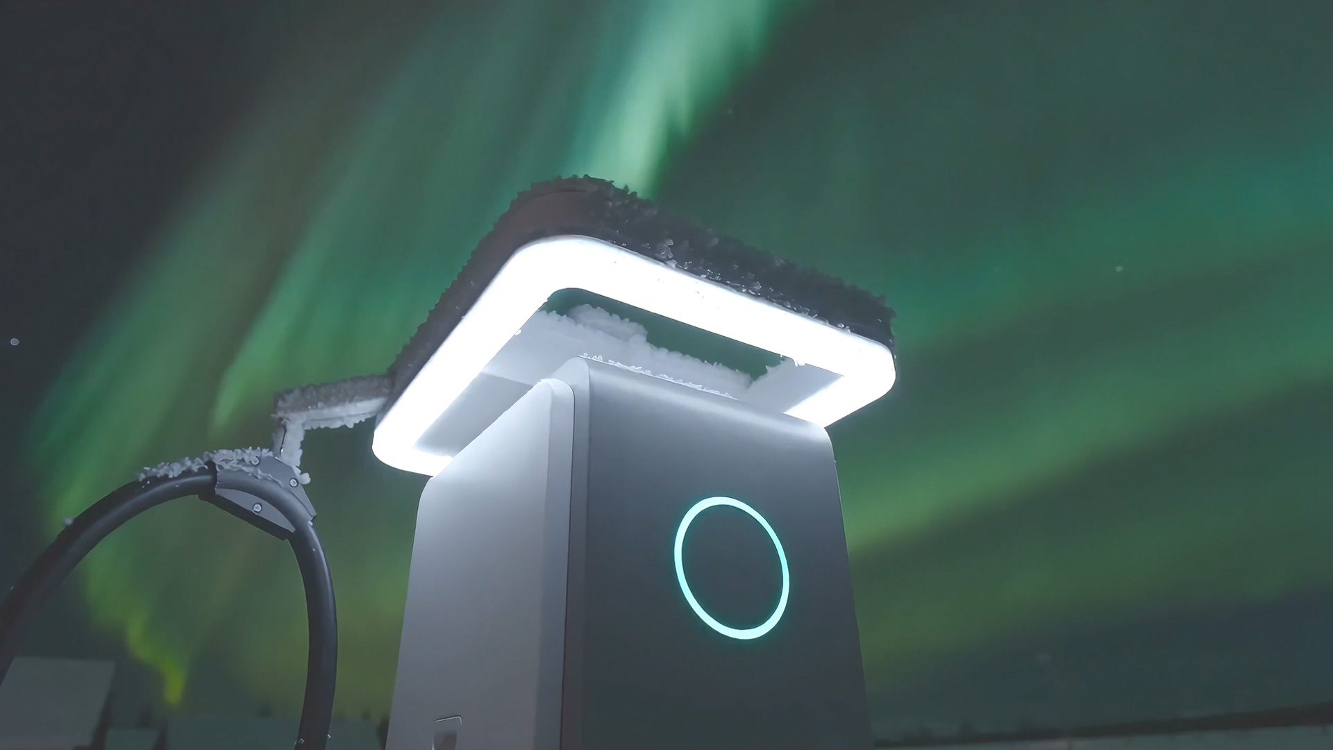 –33°C! Aurora above, snow below — Huawei's solution thrives in the Arctic