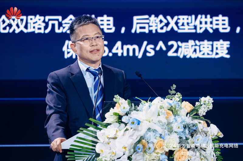 江汽集团副总工程师、技术中心常务副主任杨文江