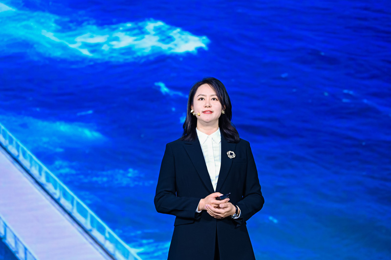 Caroline Hu, General Manager of Chongqing Jiulong Urban and Rural Operation Group Co., Ltd.