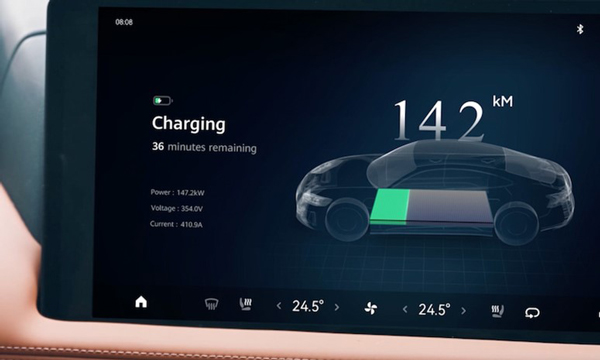 华为全液冷超充充电速度快