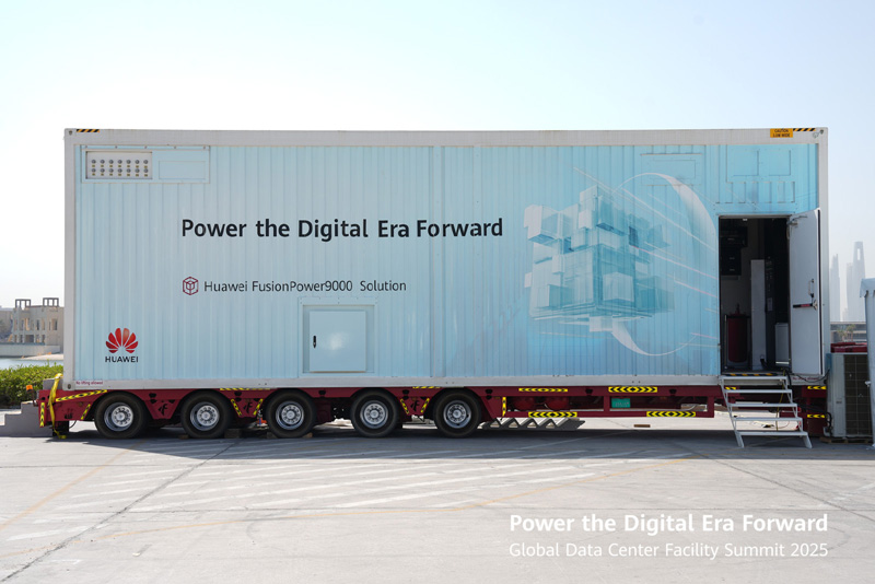 Huawei's outdoor PowerPOD demo truck