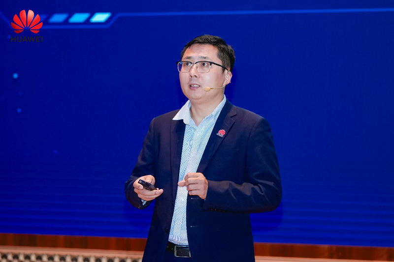 Wang Wenyuan, Chief Engineer of FusionSolar Smart PV Management System