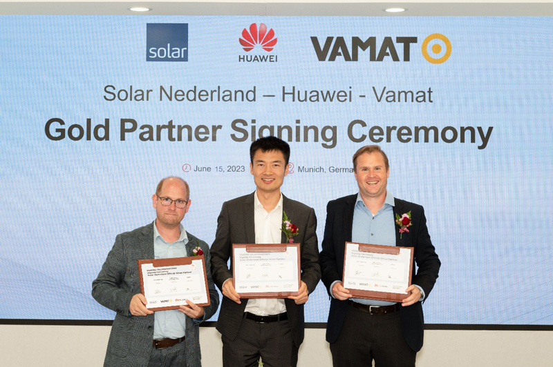 Solar Nederland、VAMAT与华为数字能源签约仪式