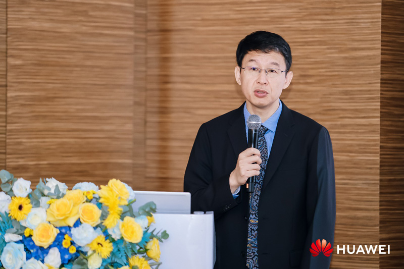 Dr. Liu Yunfeng, Chief Scientist of Huawei Digital Power, delivered an enlightening presentation titled 