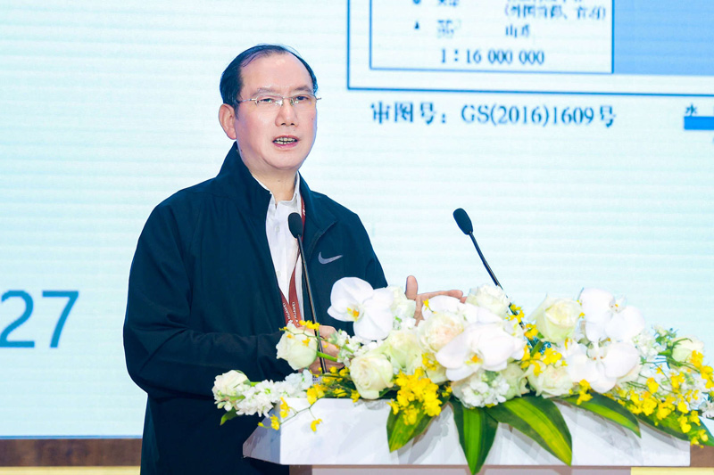工业控制系统产业联盟理事长  中国电力企业联合会首席专家  国家电网公司国家电力调度控制中心原副主任 辛耀中