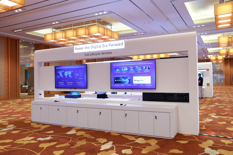 Huawei Data Center Facility services booth